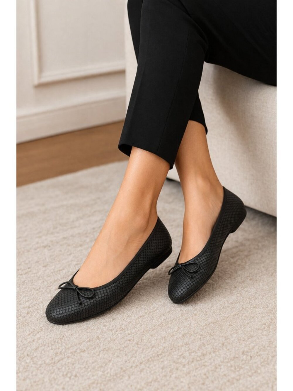 Delman Snake Embossed Black Leather Ballet Flats Womens US 7.5 Made in Italy Bow